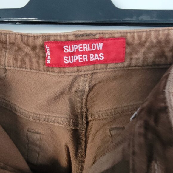 Levi's extreme low-rise bootleg jean - Picture 3 of 5